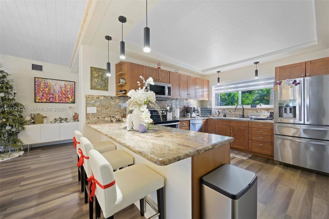 1935 Keystone Blvd , Unit 1935, North Miami, FL 33181 Photo