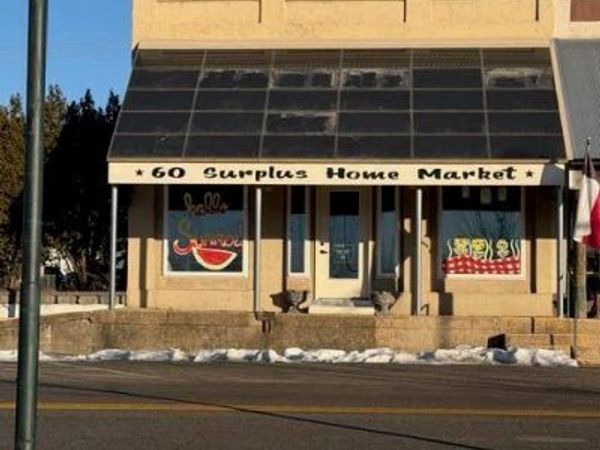 220 W 1st Street , Mountain View, MO 65548