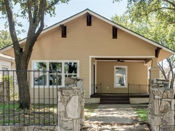 2945 May Street , Fort Worth, TX 76110