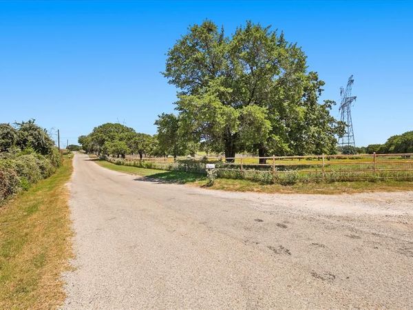 283 County Road 4794, Boyd, TX 76023