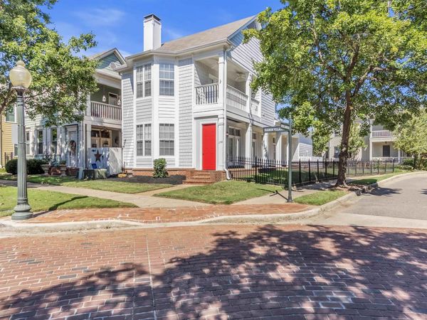 176 HARBOR VILLAGE DR, Memphis, TN 38103