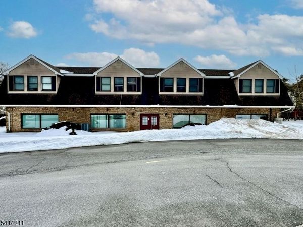 7 Oak Ridge Rd, West Milford, NJ 07438