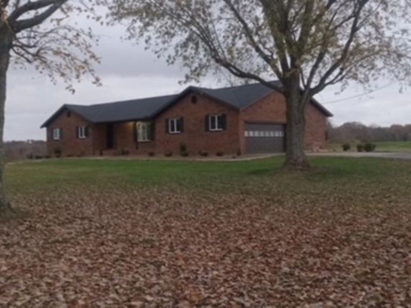 4499 Greenville Hopkinsville Road, White Plains, KY 42464