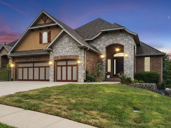 2956 S Ranch Drive , Springfield, MO 65809