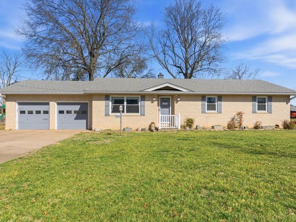 519 W Woodland Street , Springfield, MO 65807