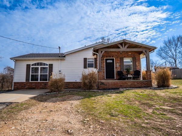 1482 N College Avenue , Morrisville, MO 65710