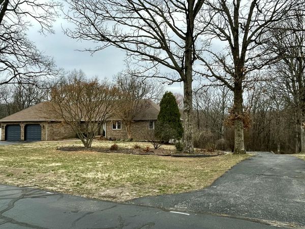 4025 Deer Ridge Street, Neosho, MO 64850