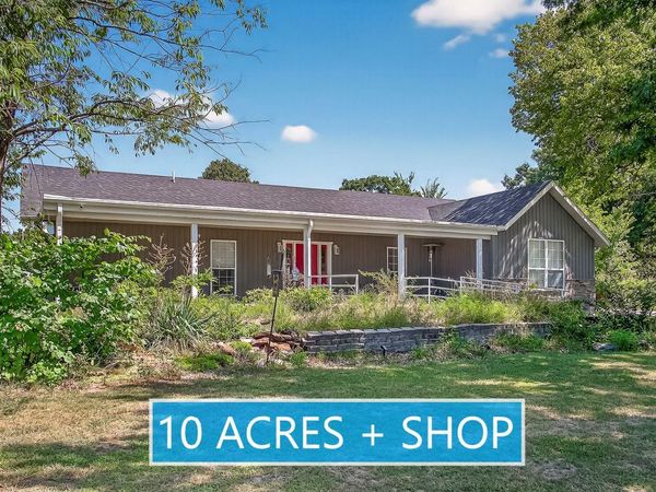 1331 E 490th Road , Bolivar, MO 65613