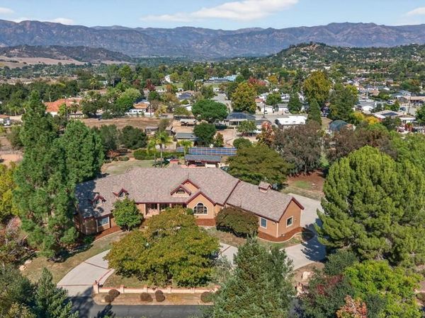 1125 Spring Street, Oak View, CA 93022