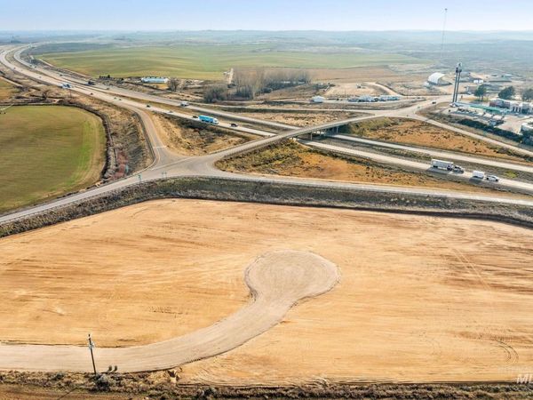 5400-5404 Black Canyon Rd., Caldwell, ID 83607