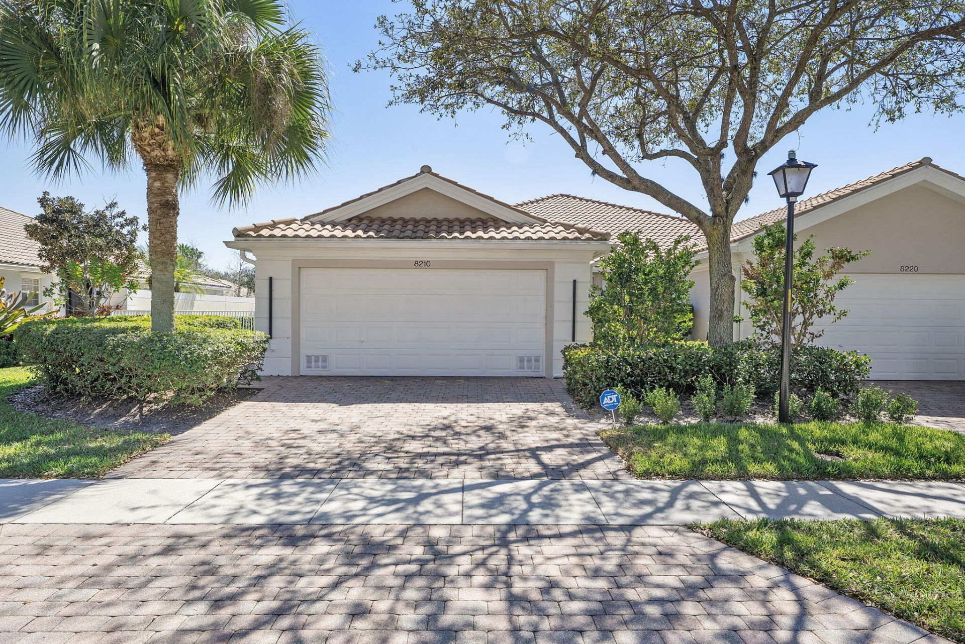 8210 Saint Johns Court, Wellington, FL 33414 Photo