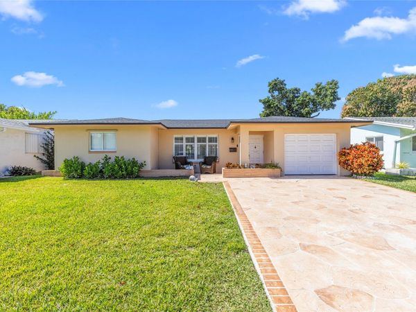 5607 NW 49th Ave, Tamarac, FL 33319