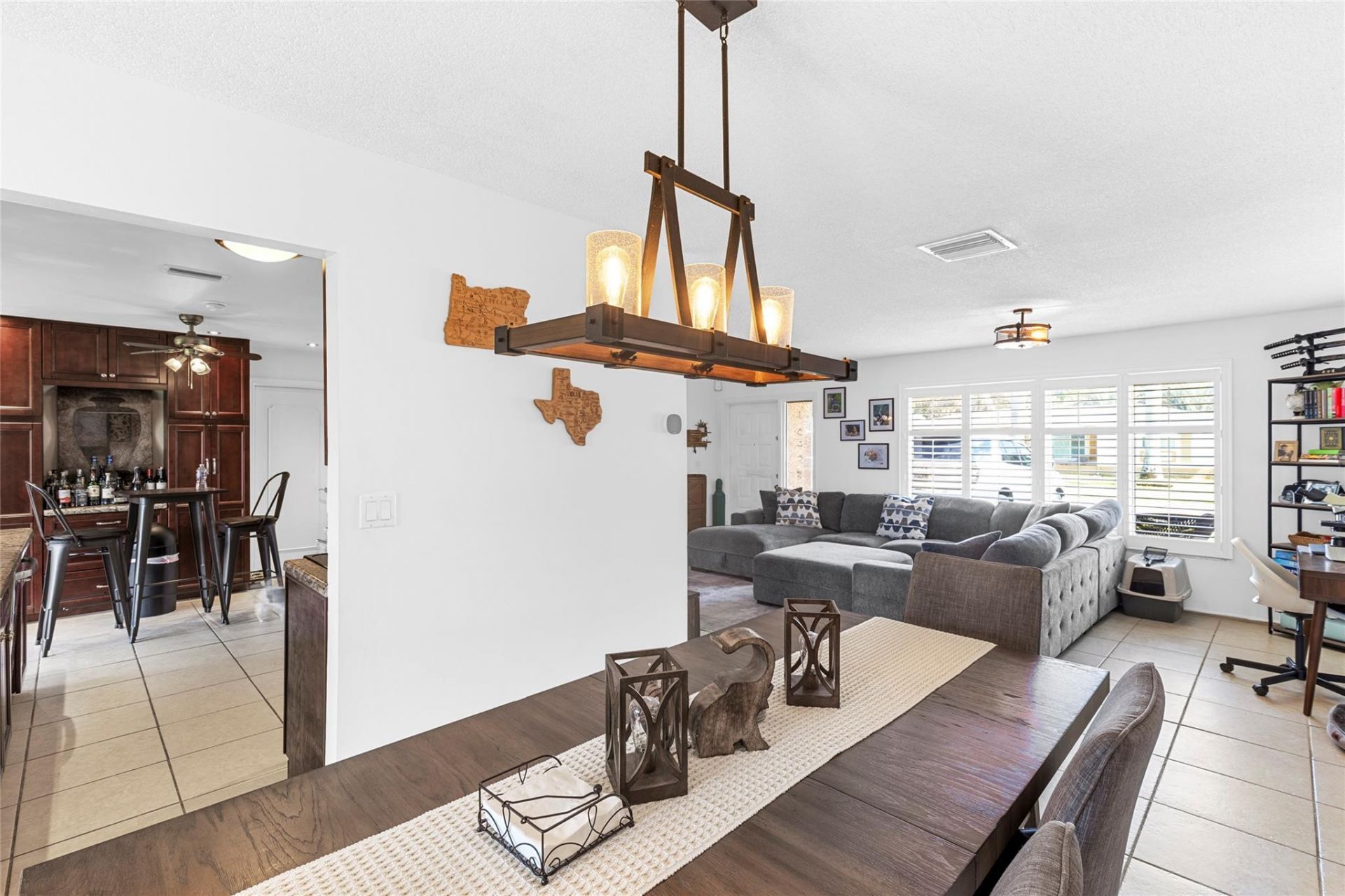 5607 NW 49th Avenue, Tamarac, FL 33319 Photo