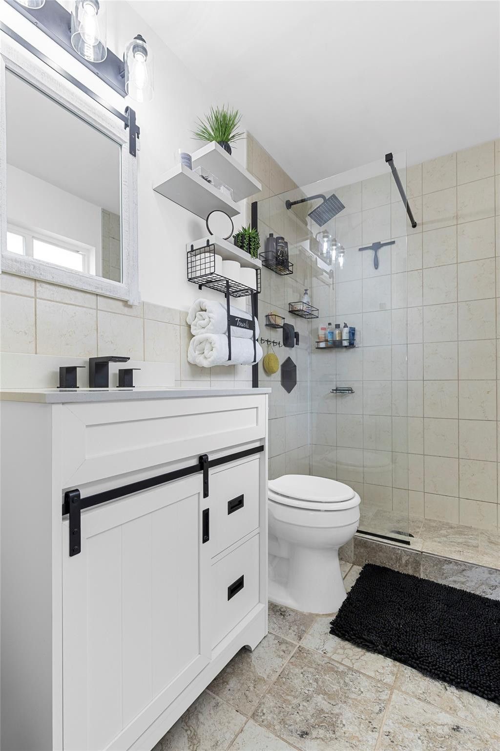 5607 NW 49th Avenue, Tamarac, FL 33319 Photo