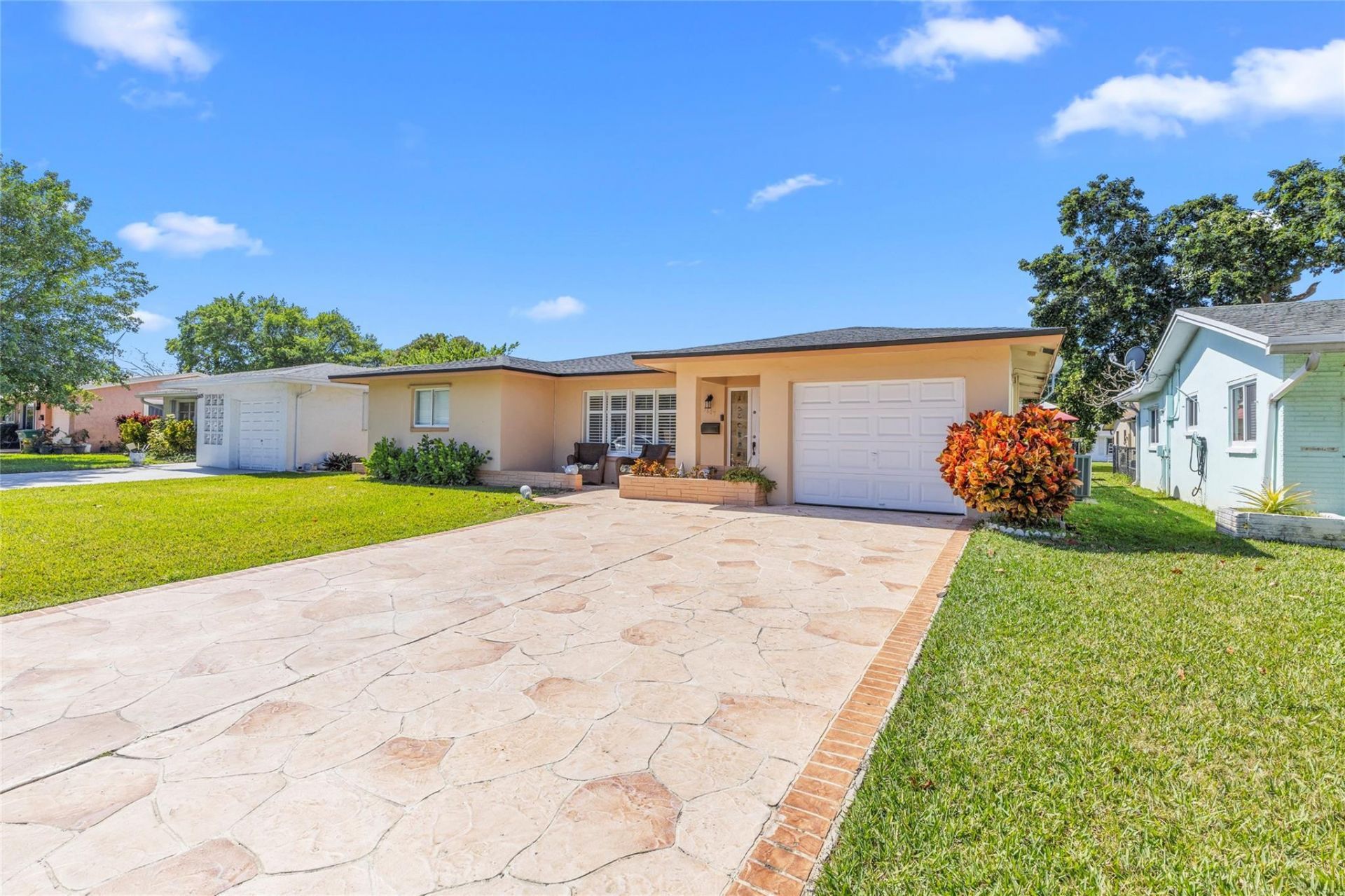 5607 NW 49th Avenue, Tamarac, FL 33319 Photo