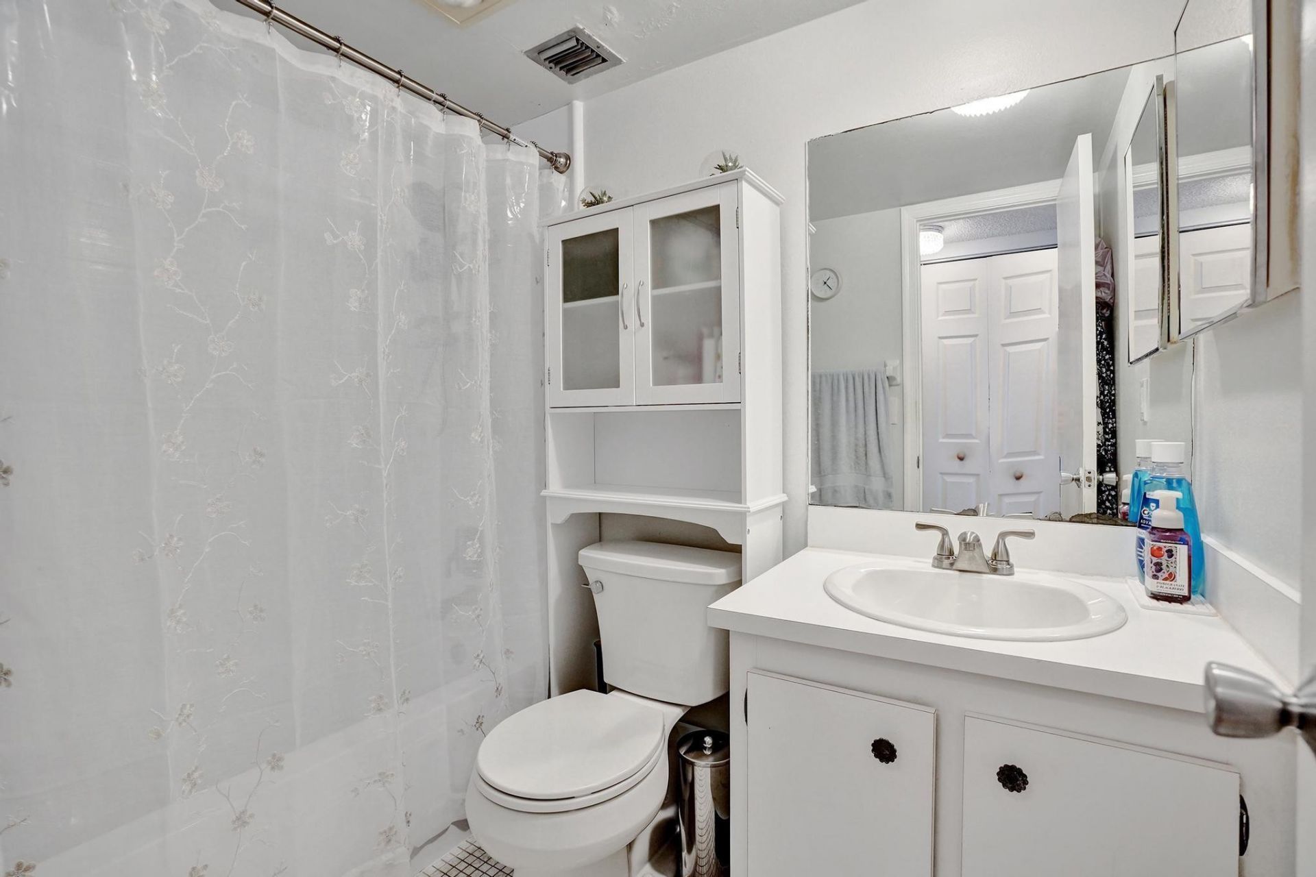 9480 Poinciana Place, Unit 304, Davie, FL 33324 Photo