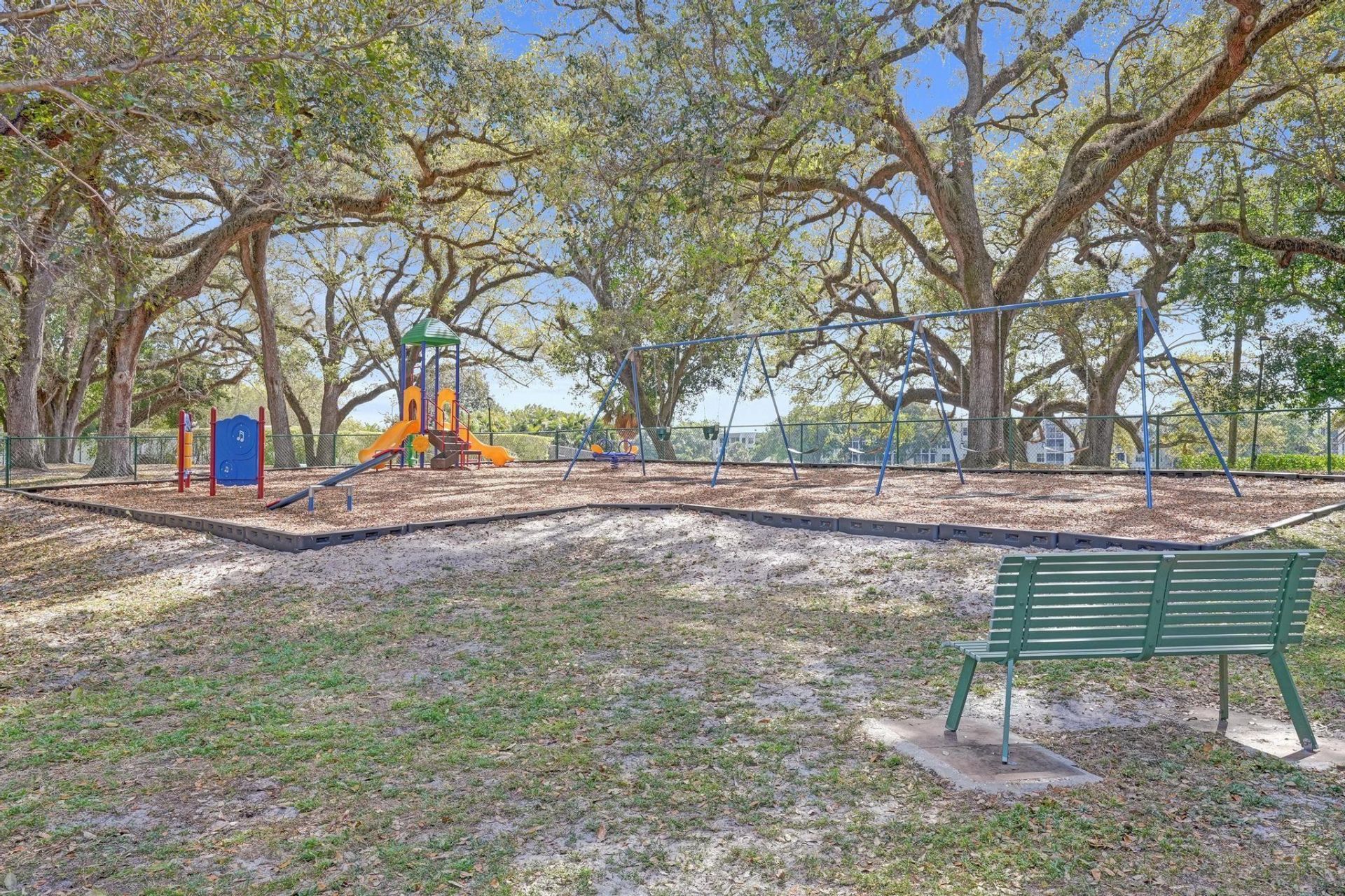 9480 Poinciana Place, Unit 304, Davie, FL 33324 Photo