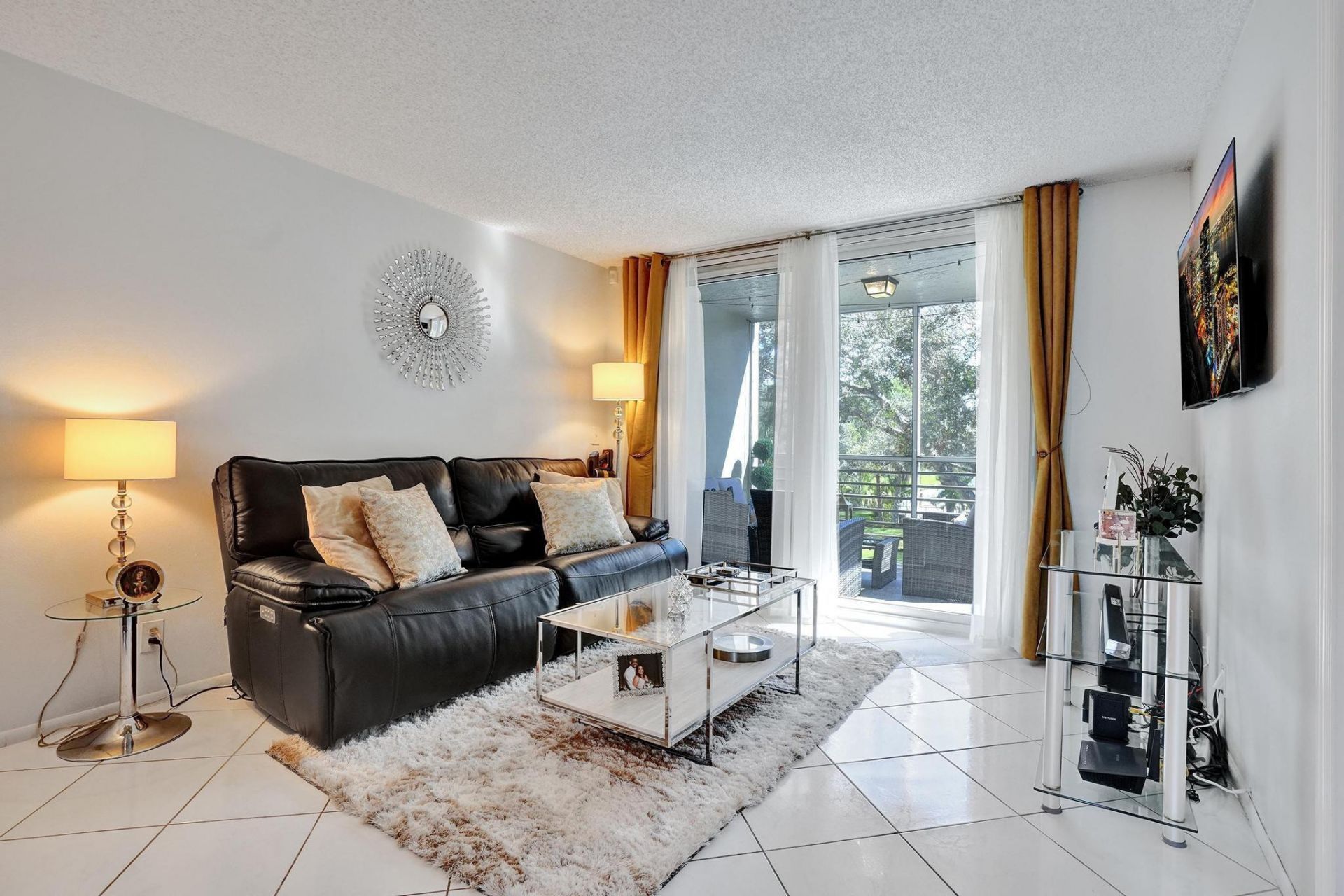 9480 Poinciana Place, Unit 304, Davie, FL 33324 Photo