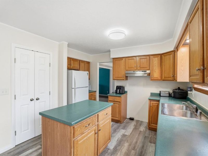 5285 Yeatman Road, Colerain Township, OH 45252 Photo 16