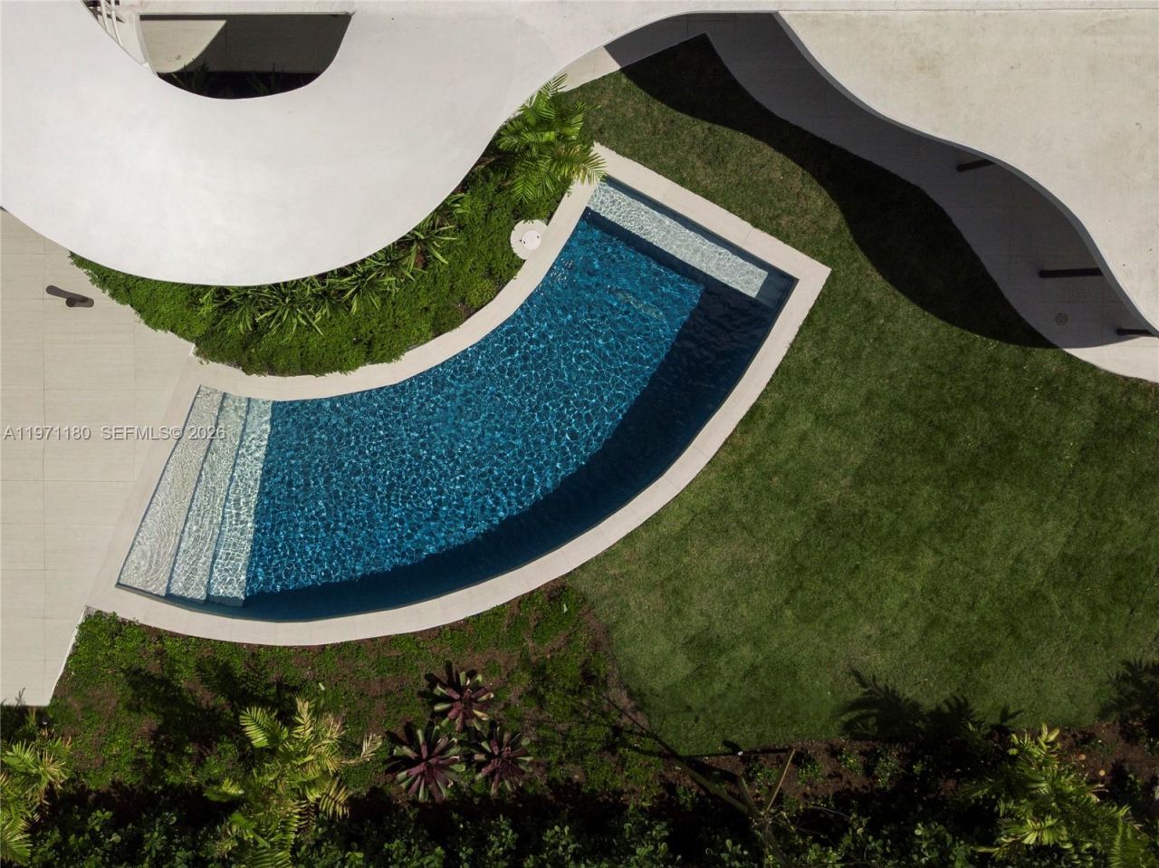 5261 NE 5th Ave , Miami, FL 33137 Photo