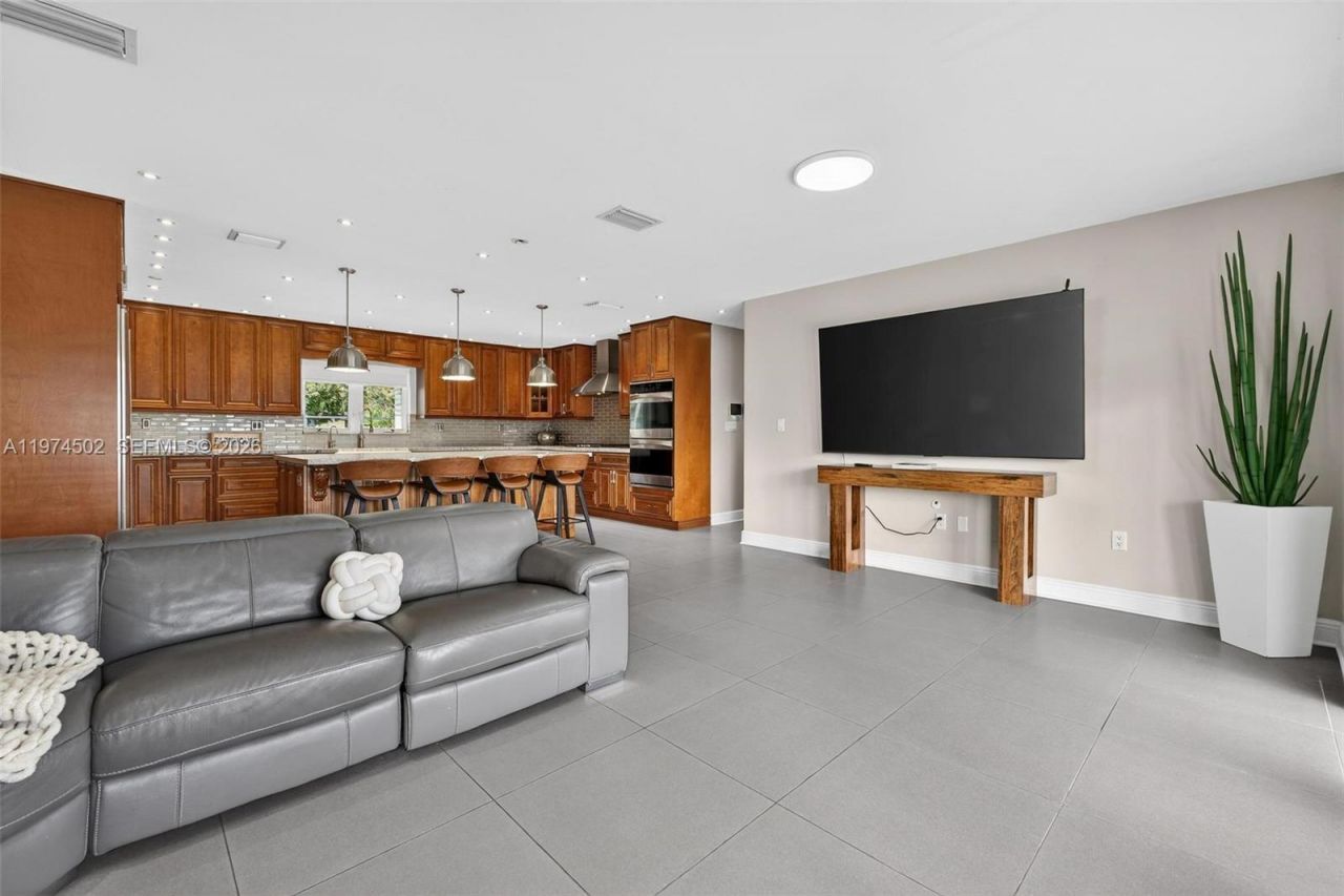 16405 SW 228th St , Unit 1, Miami, FL 33170 Photo