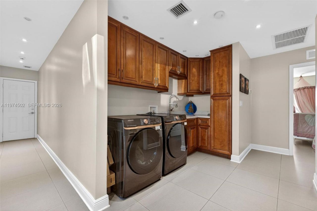 16405 SW 228th St , Unit 1, Miami, FL 33170 Photo