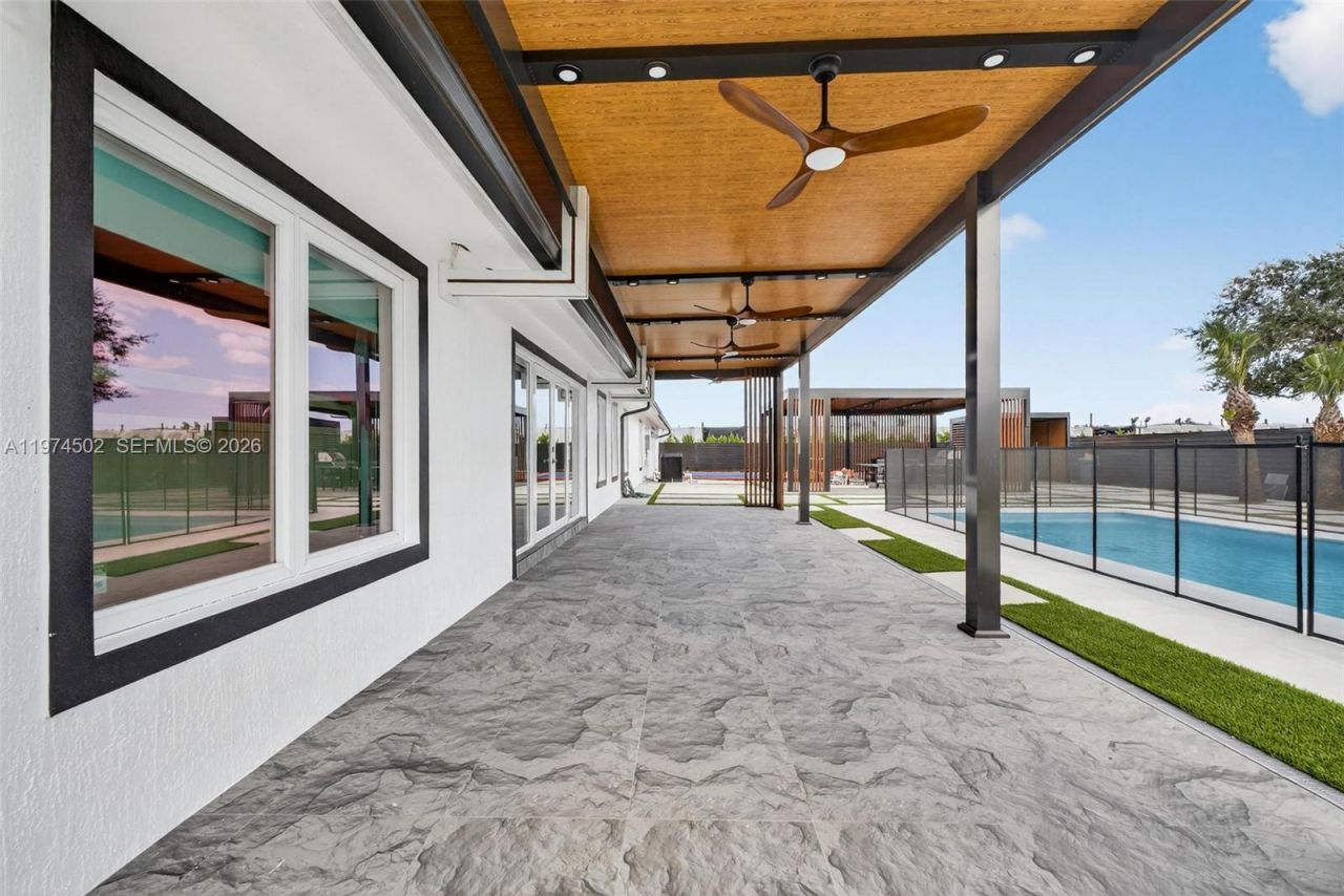 16405 SW 228th St , Unit 1, Miami, FL 33170 Photo