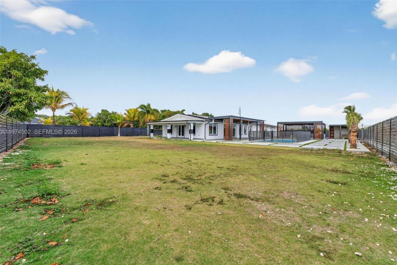 16405 SW 228th St , Unit 1, Miami, FL 33170 Photo