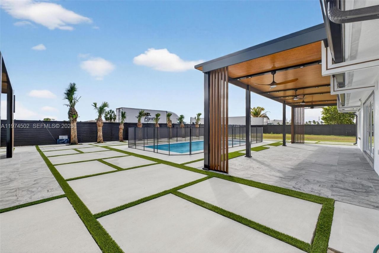 16405 SW 228th St , Unit 1, Miami, FL 33170 Photo