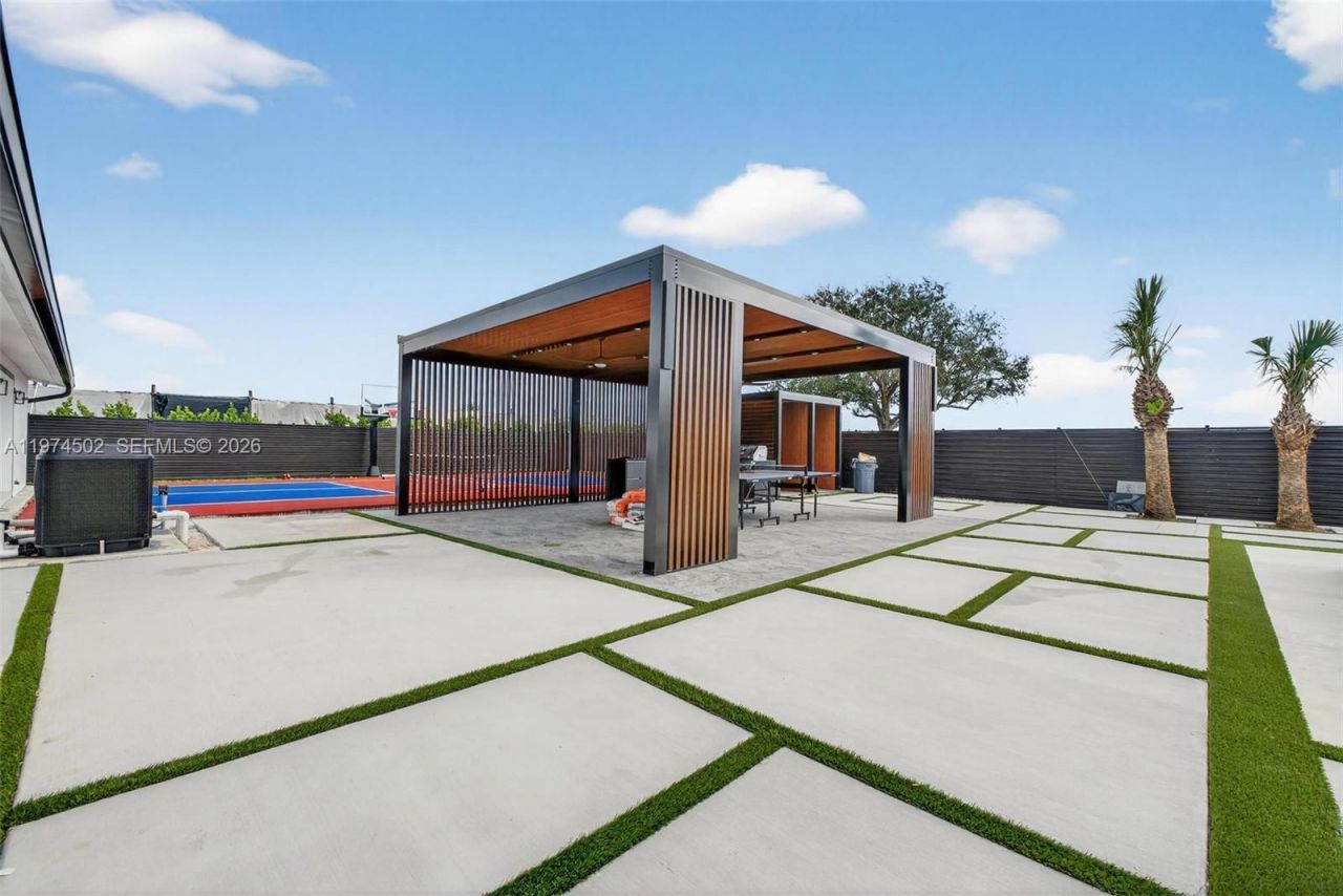 16405 SW 228th St , Unit 1, Miami, FL 33170 Photo