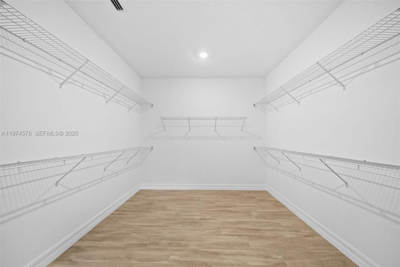 2715 Primrose Pl , Oakland Park, FL 33309 Photo