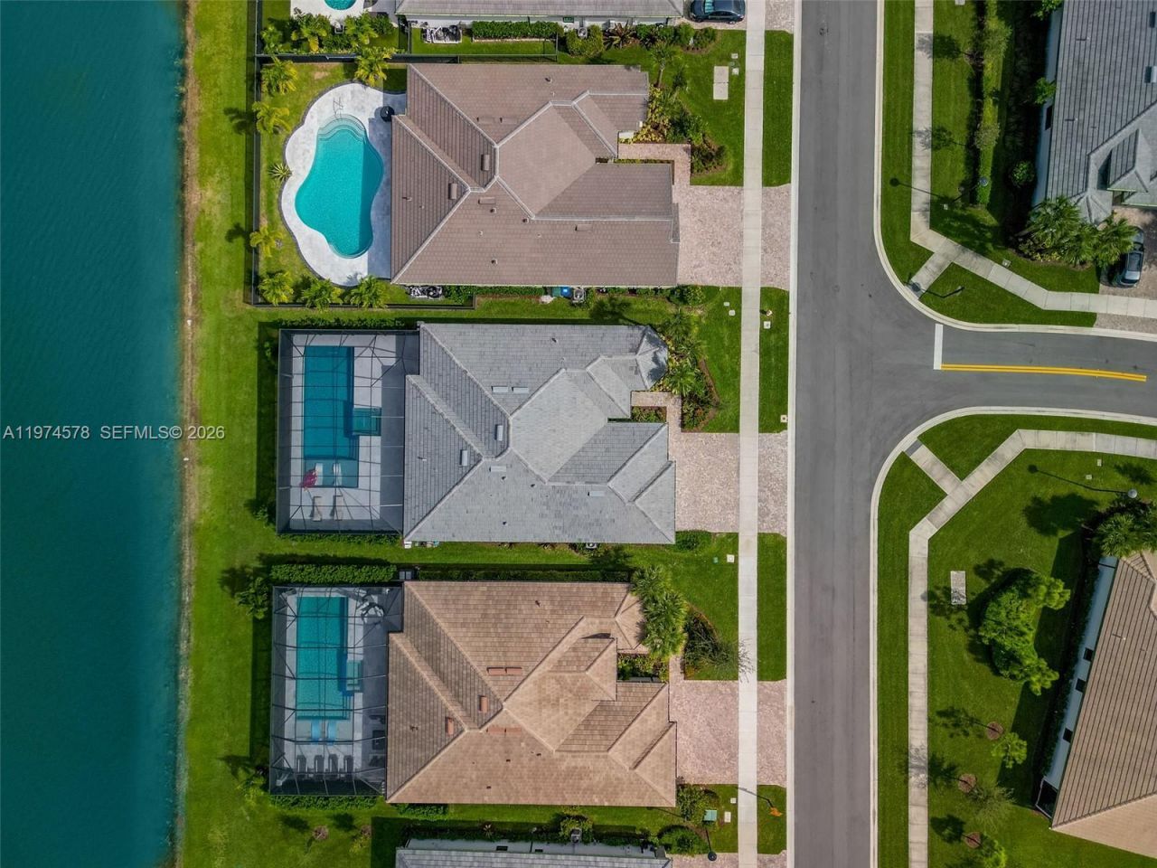 2715 Primrose Pl , Oakland Park, FL 33309 Photo