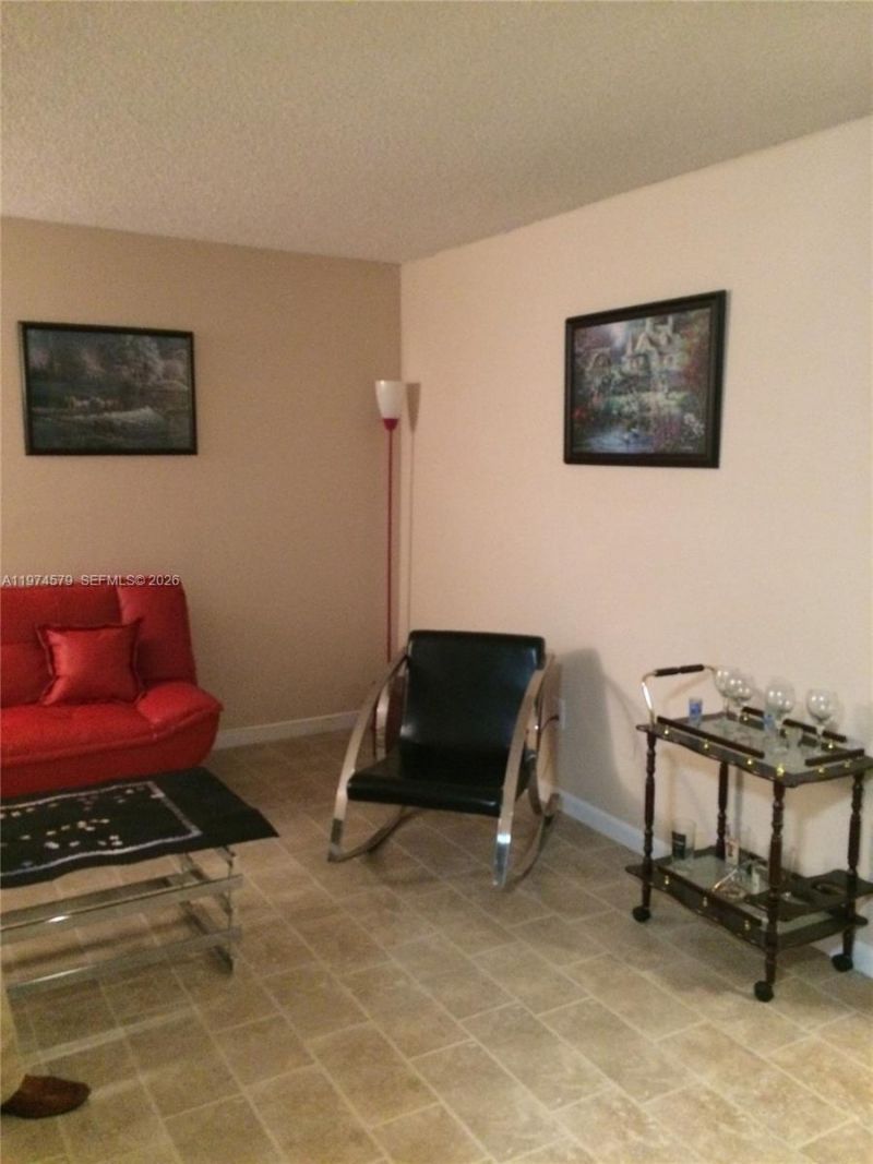 1801 S Treasure Dr, Unit 511, North Bay Village, FL 33141 Photo