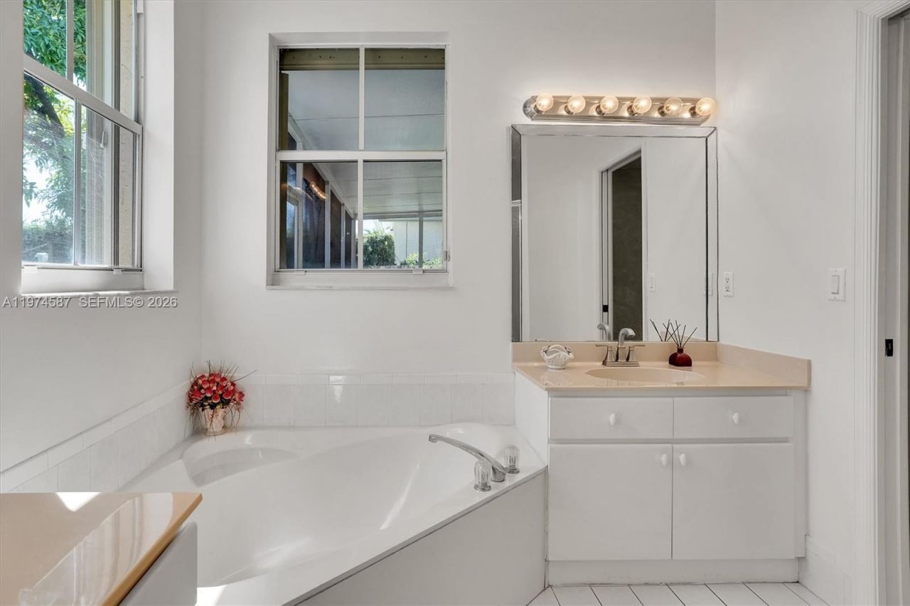 849 NW 136th Ave, Miami, FL 33182 Photo