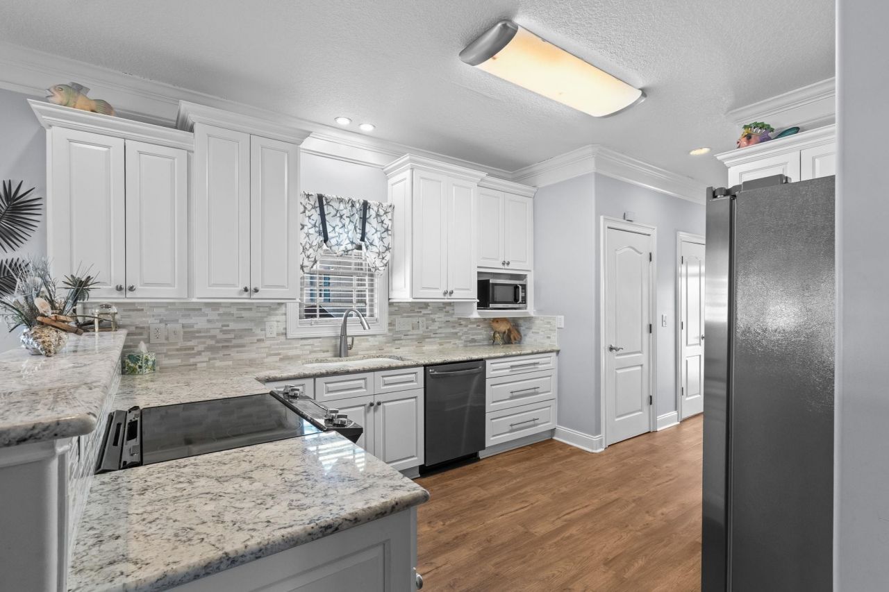 6001 - 6004 S Kings Hwy.  Photo 30