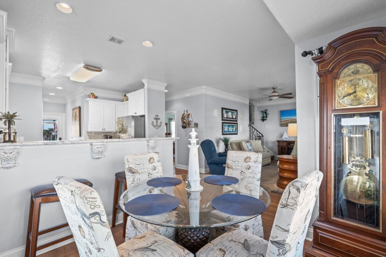 6001 - 6004 S Kings Hwy.  Photo 36