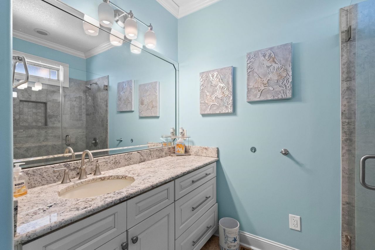 6001 - 6004 S Kings Hwy.  Photo 41