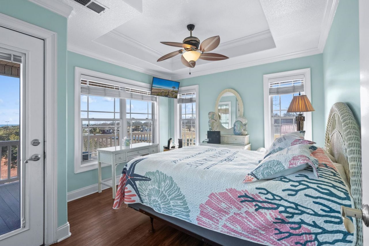 6001 - 6004 S Kings Hwy.  Photo 45