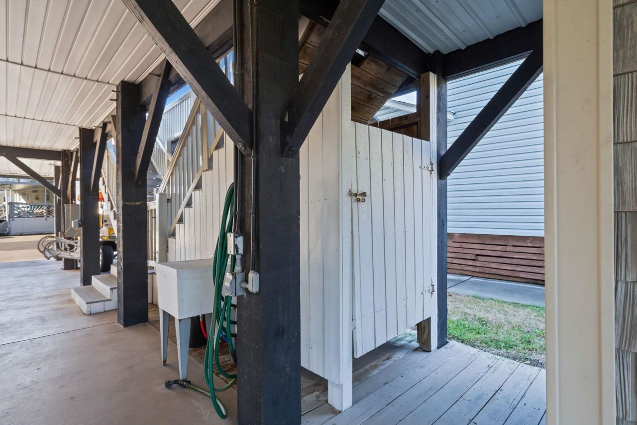 6001 - 6004 S Kings Hwy.  Photo 59