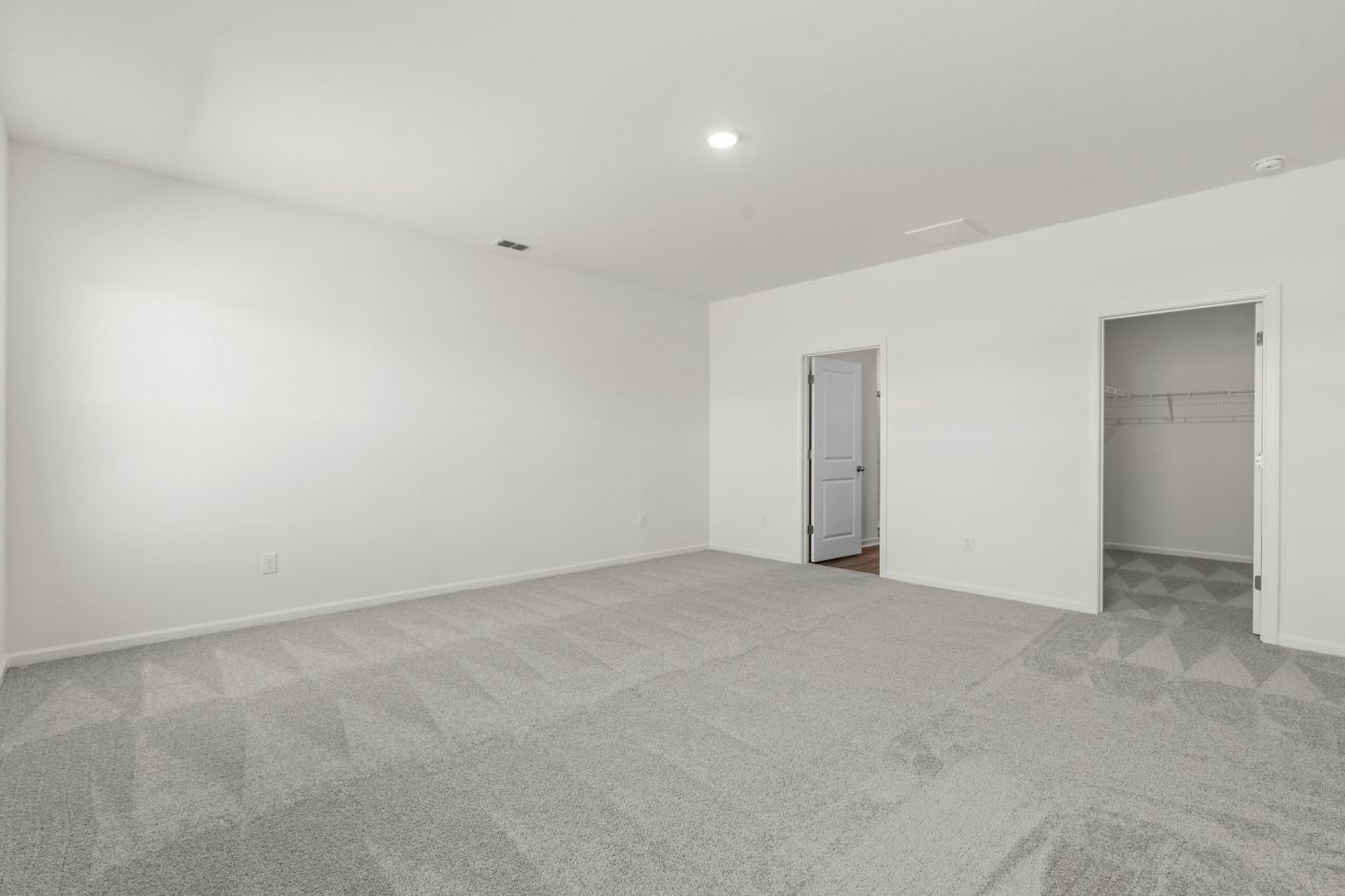 550 Silver Pidgeon St Photo 22