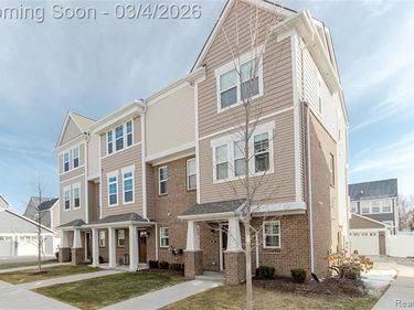 2500 Normandy Road, Royal Oak Twp, MI 48073