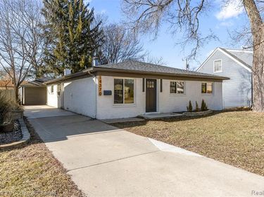 14370 Pearl Street, Southgate, MI 48195