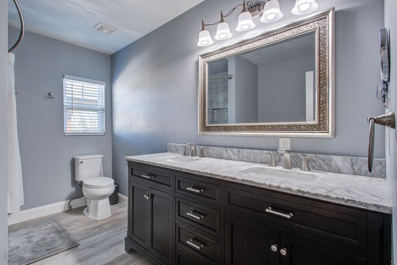 1930 Varner Street Photo 22