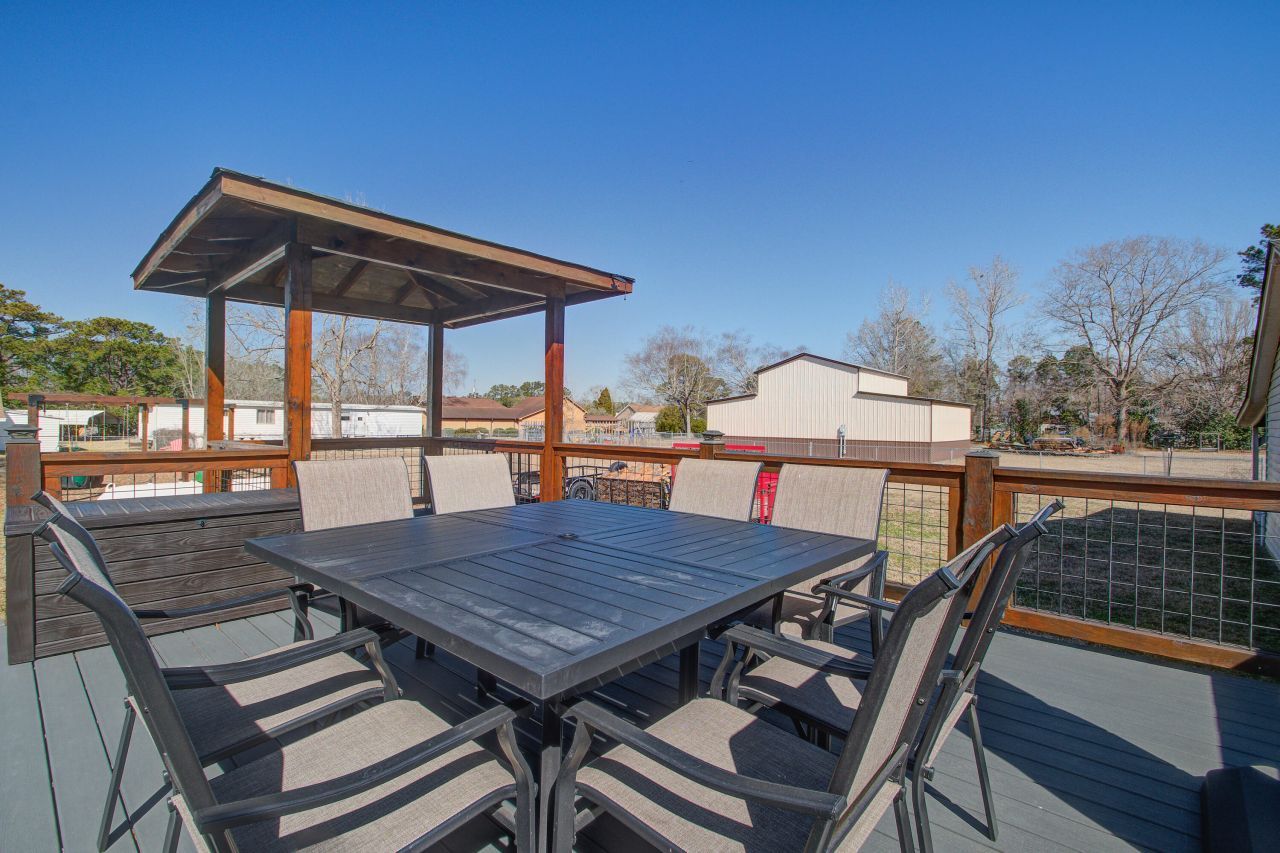 1930 Varner Street Photo 27