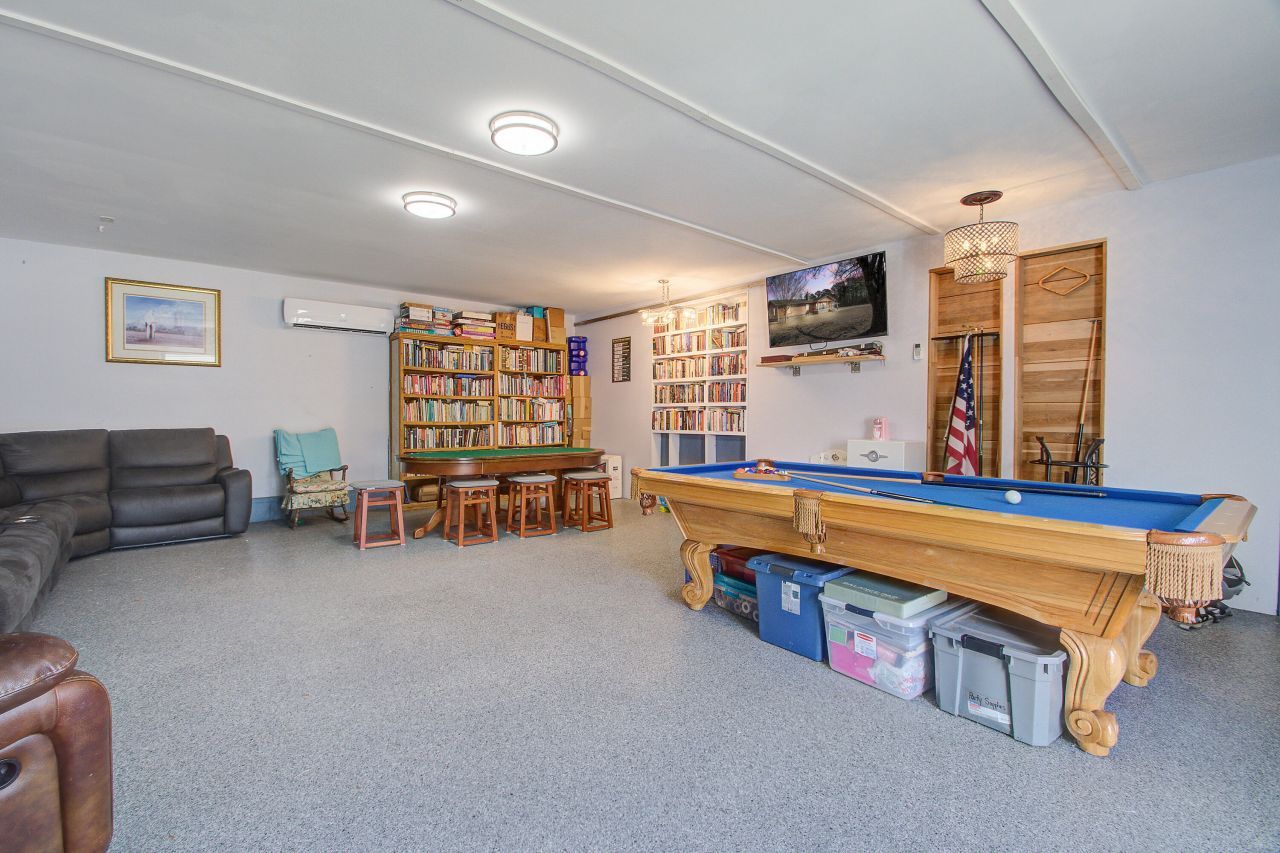 1930 Varner Street Photo 29