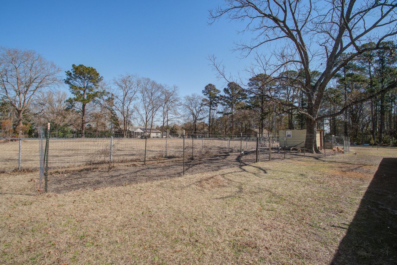 1930 Varner Street Photo 34