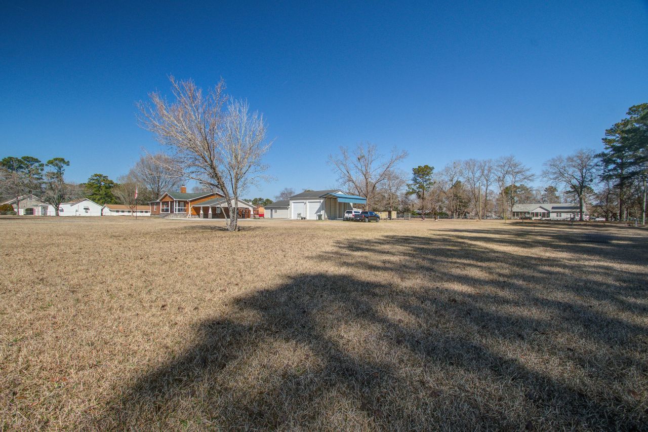 1930 Varner Street Photo 39