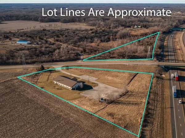 20586 Old Route 66, Staunton, IL 62088