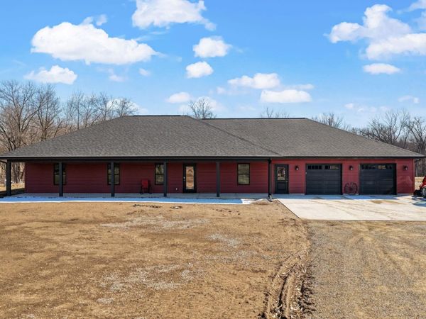 11218 N Crocker Road, Brooklyn, WI 53521