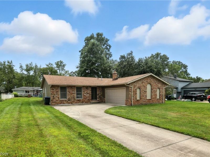 3976 Buckingham Drive, Brunswick, OH 44212 Photo 3